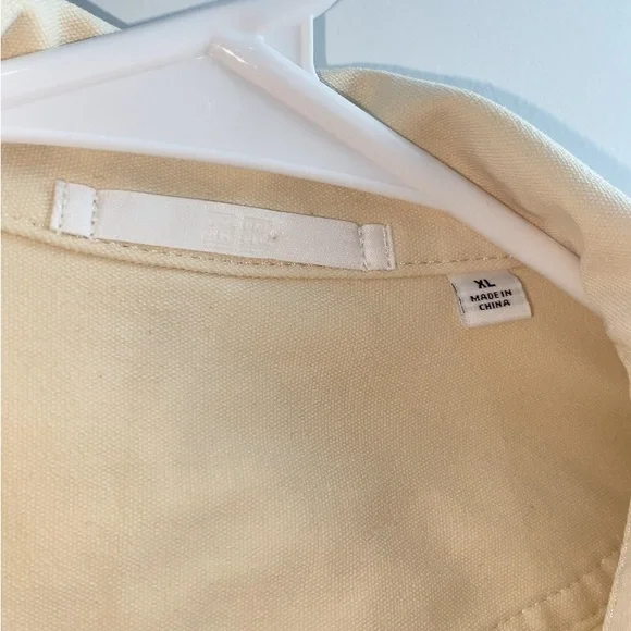 UNIQLO OFF WHITE JACKET SIZE XL 🤍 - Picture 4 of 7